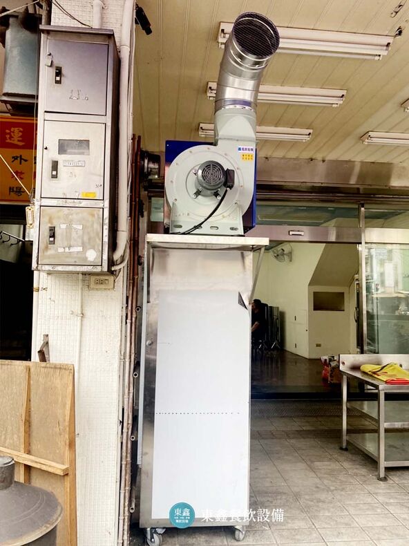 台中二姐海鮮麵店靜電除油機安裝